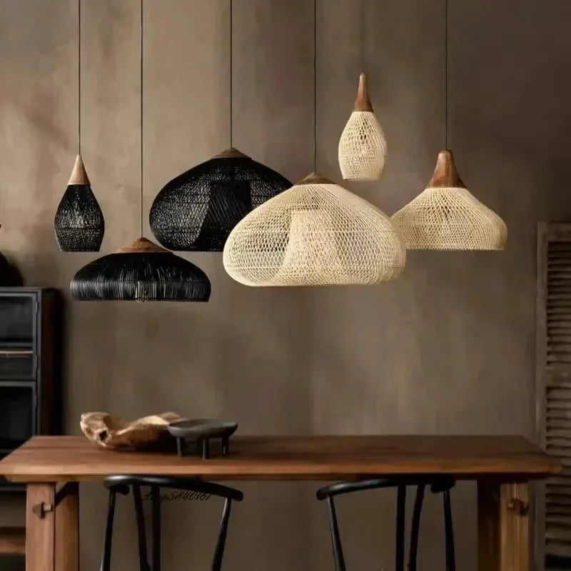 Lampada da Soffitto in Bambù e Rattan - Design Artigianale