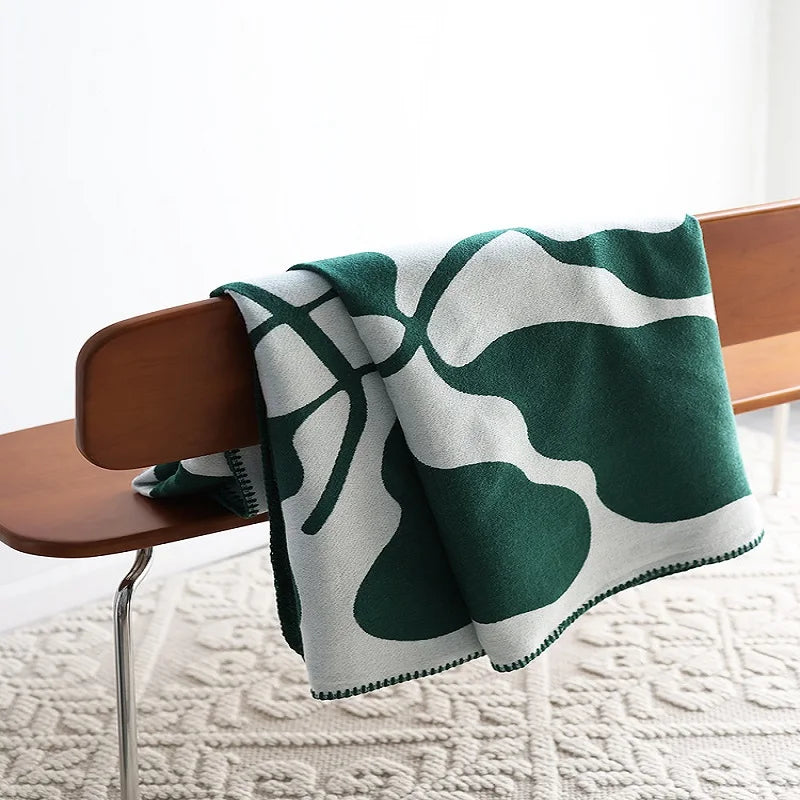 Coperta da Tiro in Acrilico - Calore e Comfort per Ogni Stanza