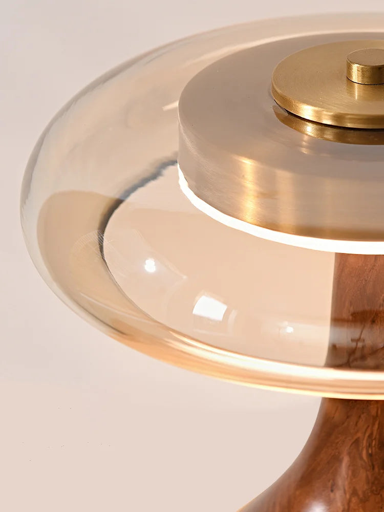 Lampada da Tavolo in Vetro e Noce - Eleganza e Raffinatezza per Ogni Ambiente