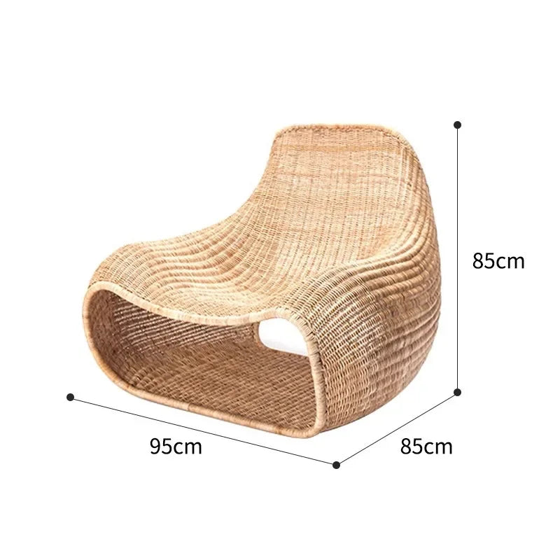 Sedia per il Tempo Libero in Rattan - Eleganza e Comfort per Ogni Ambiente