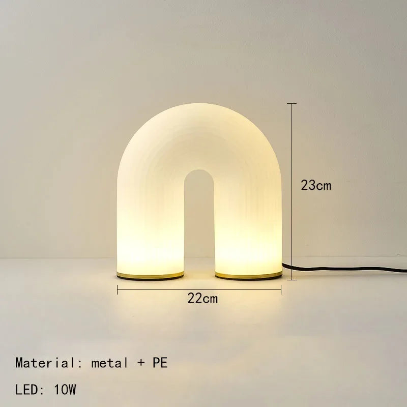 Lampadario LED a Sospensione U-Shape – Design Scultoreo che Trasforma Ogni Ambiente