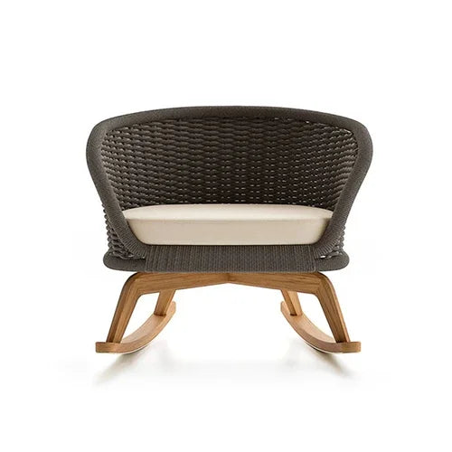 Sedia a Dondolo da Giardino di Lusso - Eleganza e Comfort per Ogni Ambiente