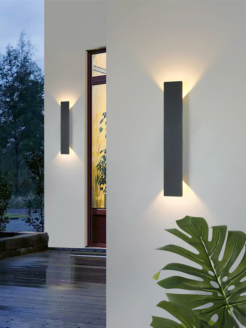 Lampada da Parete LED Impermeabile - Eleganza e Funzionalità per Interni ed Esterni