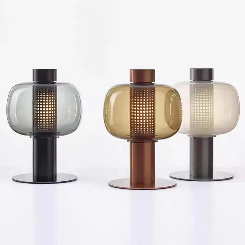 Lampada da Tavolo Bonbori Brokis - Design Retro in Vetro per un'Illuminazione Elegante e Funzionale