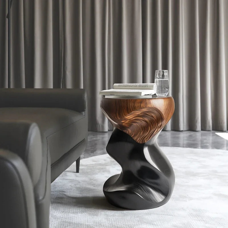 Tavolino da Caffè Artistico in Noce - Eleganza e Raffinatezza per Ogni Ambiente