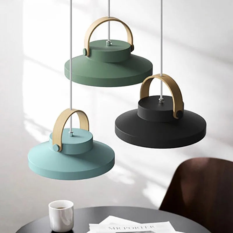 Eleganza Nordica con Lampada a Sospensione Moderno