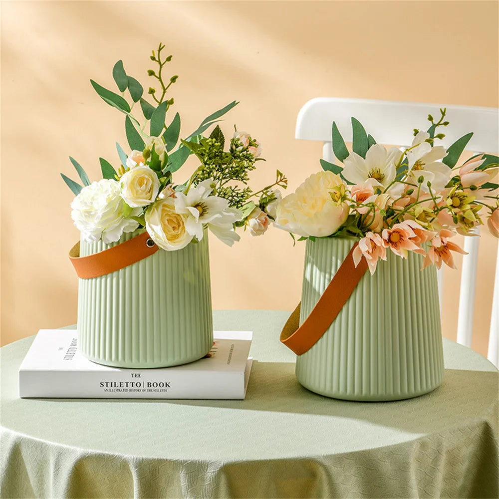 Vasi Decorativi Vintage: Eleganza senza Tempo per la Tua Casa