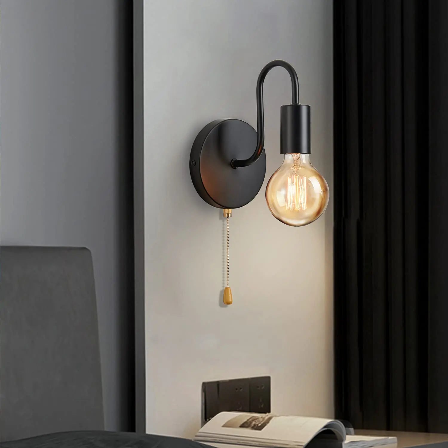 Lampada da Parete Industriale Nordica - Design in Ferro Nero per Interni Moderni