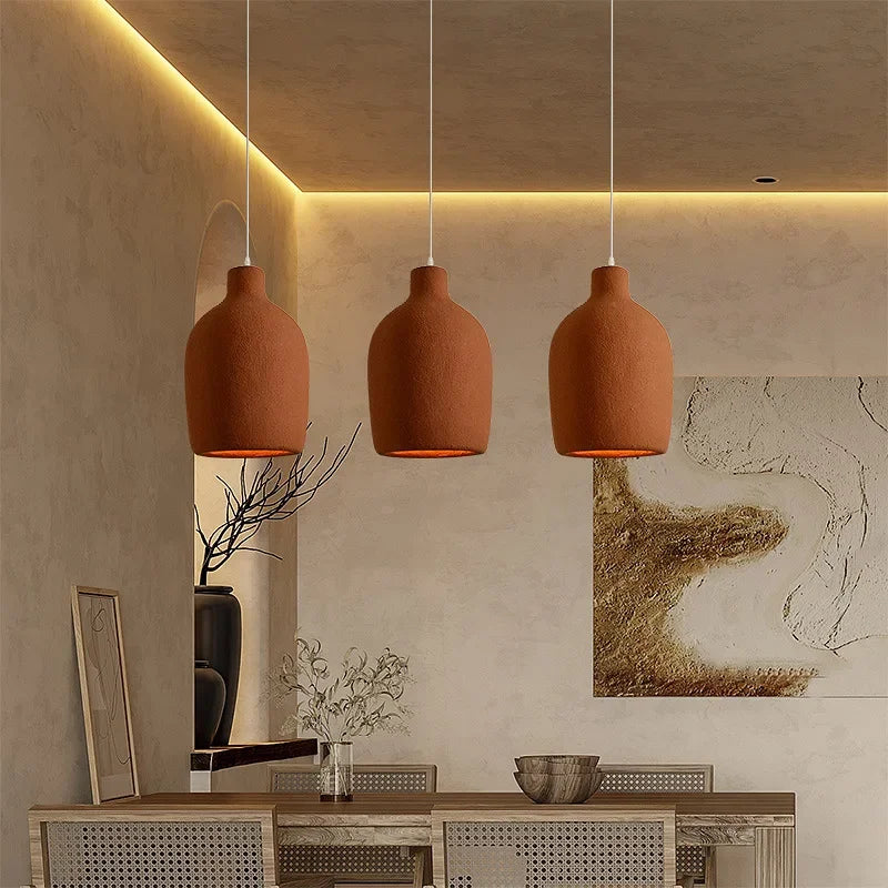 Lampada a Sospensione Wabi-Sabi 2024 – Design Artistico e Illuminazione Suggestiva