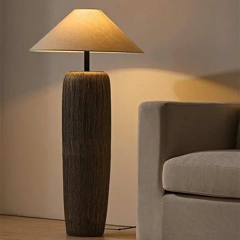 Lampada da Terra Giapponese Wabi-Sabi - Eleganza e Armonia per Ogni Ambiente