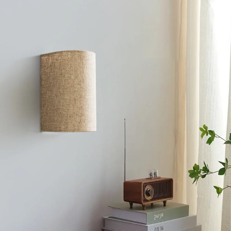 Lampada da Tavolo Giapponese in Tessuto - Eleganza e Atmosfera per Ogni Ambiente