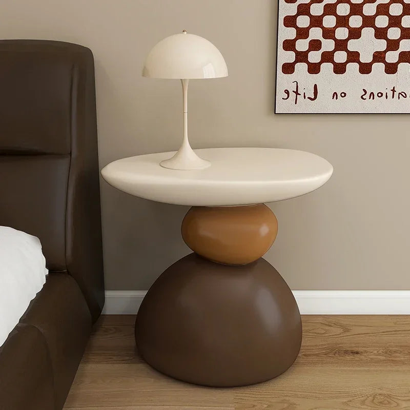 Comodino Creativo di Piccole Dimensioni - Design Moderno e Funzionalità Vintage