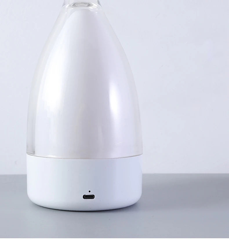 Stile Moderno con Lampada LED Portatile ‘Anna’