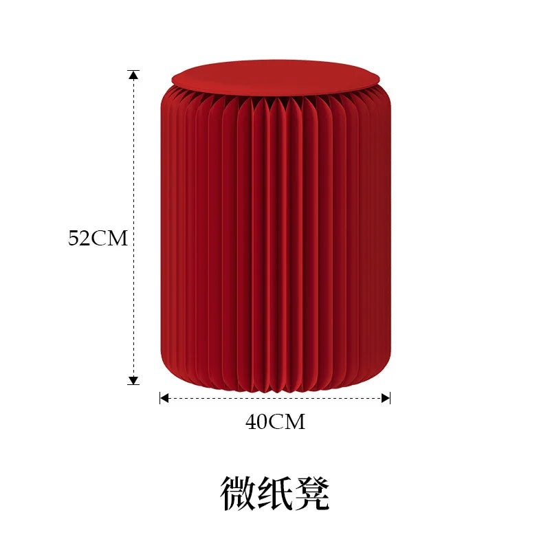Sgabello Pieghevole MOMO - Eleganza e Funzionalità per Ogni Ambiente