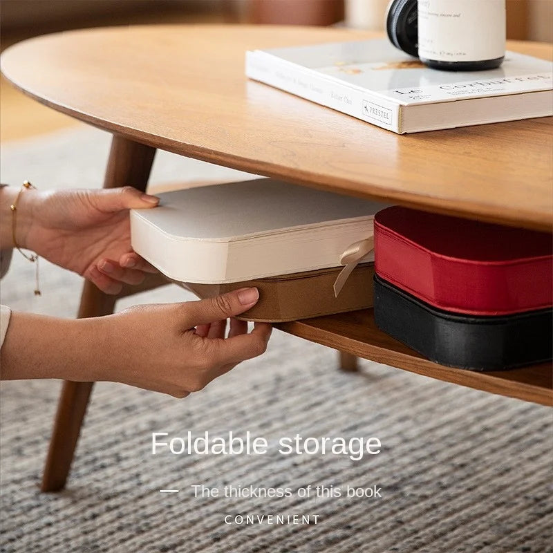 Sgabello Pieghevole MOMO - Eleganza e Funzionalità per Ogni Ambiente