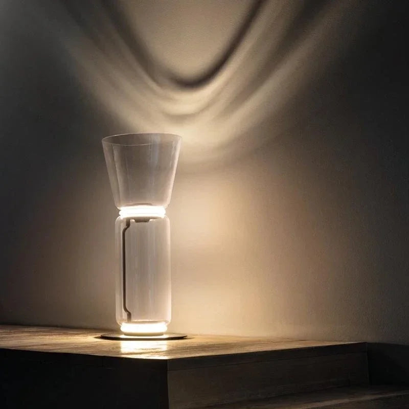Lampada da Terra in Vetro di Design Italiano – Eleganza senza Tempo per la Tua Casa
