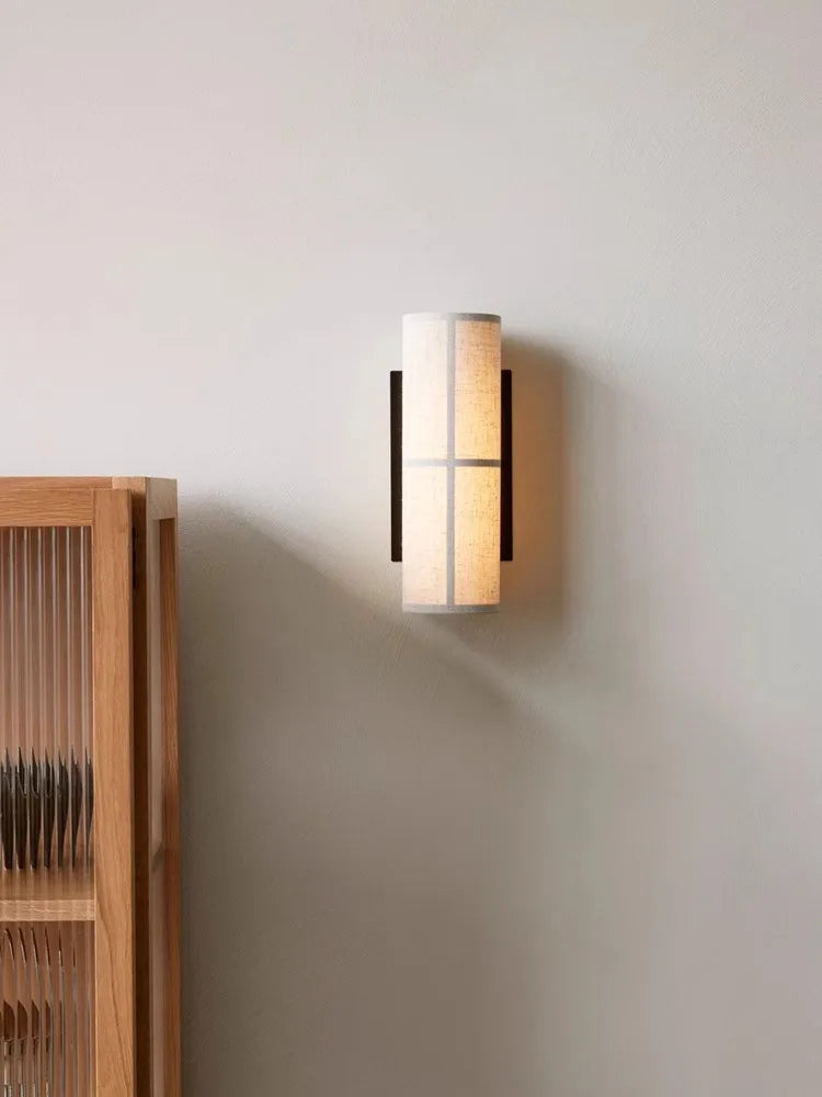Lampada da Parete in Tessuto: Design Giapponese e Atmosfera Accogliente