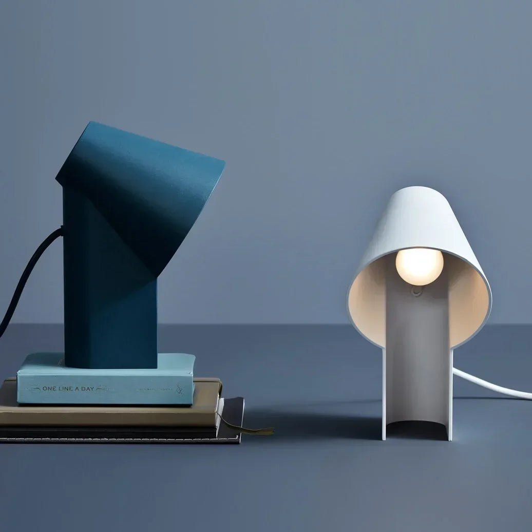 Armonia Tessile - Lampada da Tavolo con Paralume in Tessuto