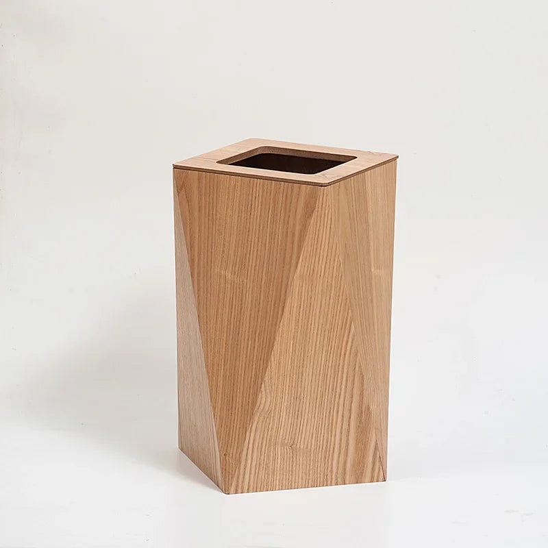 Pattumiera in Legno Nordic Light - Stile e Funzionalità per Ogni Ambiente