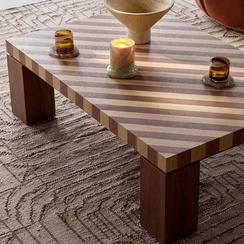 Tavolino da Caffè Rettangolare in Legno Massello - Design Medievale Moderno per il Tuo Soggiorno