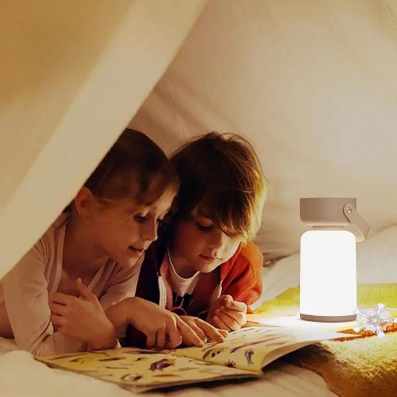 Illuminazione Versatile con Lampada LED Portatile