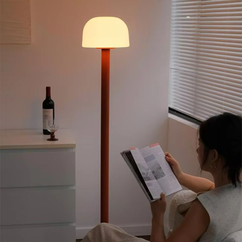 Raffinatezza Europea con Lampada LED da Terra