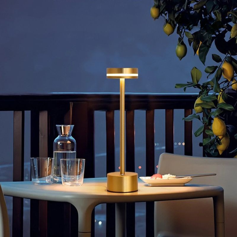 Lampada da Tavolo LED Senza Fili - Eleganza e Controllo Touch per Casa e Ufficio