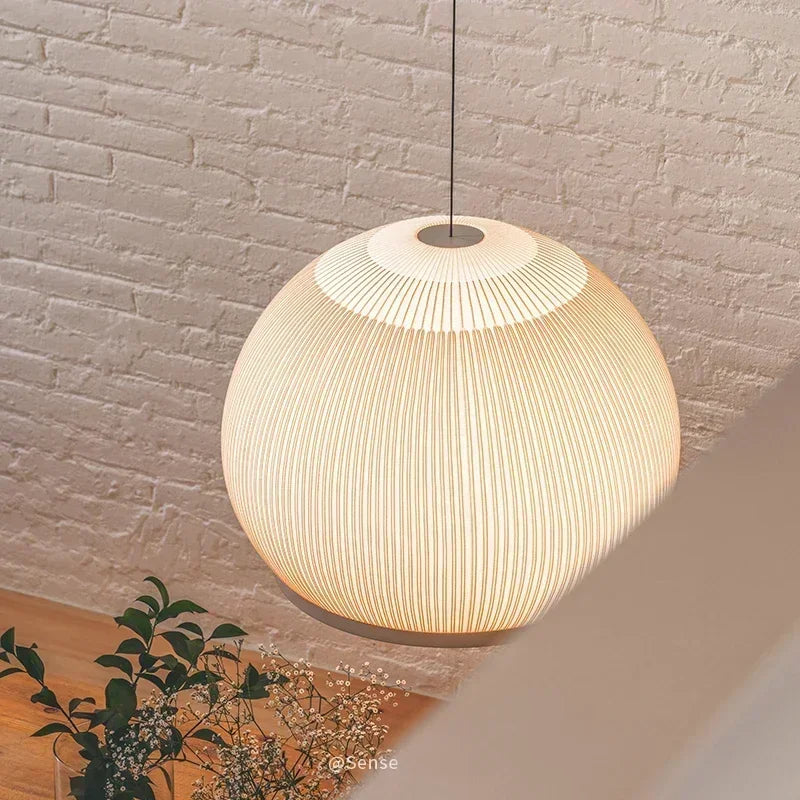Lampada da Tavolo Bozzolo - Eleganza e Raffinatezza per Ogni Ambiente