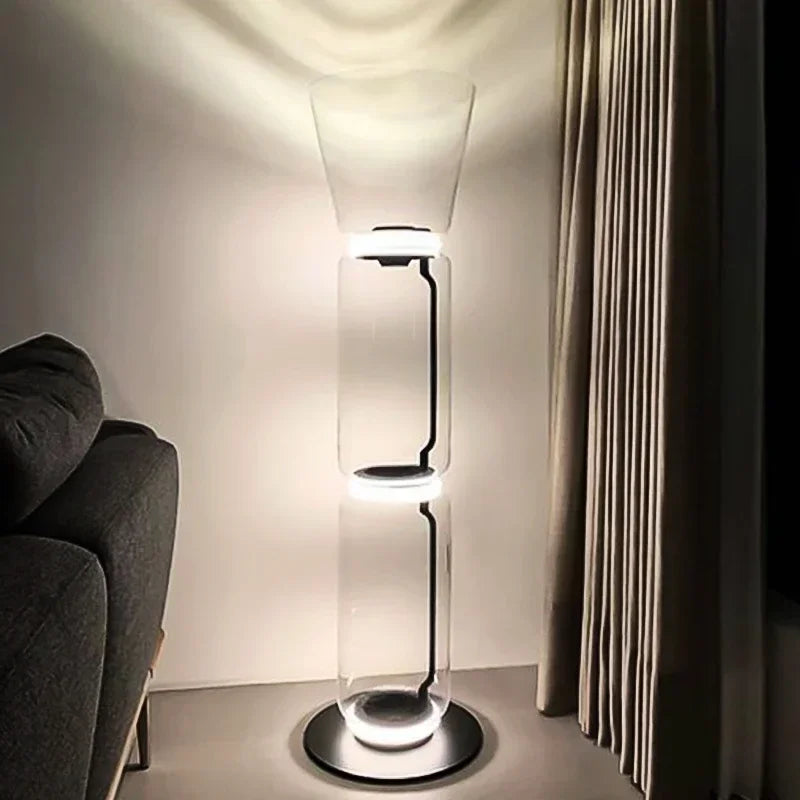 Lampada da Terra in Vetro di Design Italiano – Eleganza senza Tempo per la Tua Casa