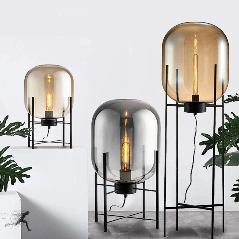 "Lampada da Tavolo Tetrapod in Vetro: Stile Scandinavo Industriale Moderno"