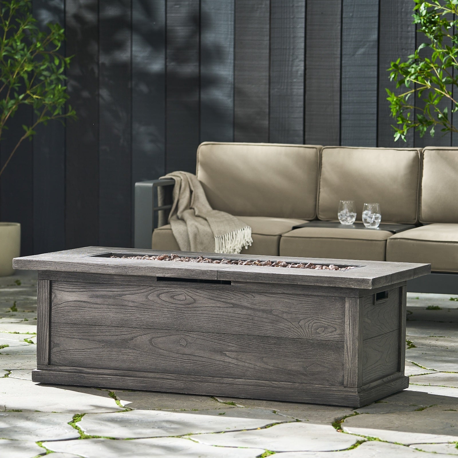 Tavolo Fuoco Rettangolare per Esterni - Eleganza e Calore per il Tuo Giardino