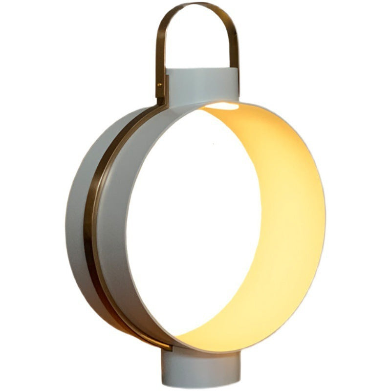 Eleganza Minimalista con Lampada da Tavolo Nordica