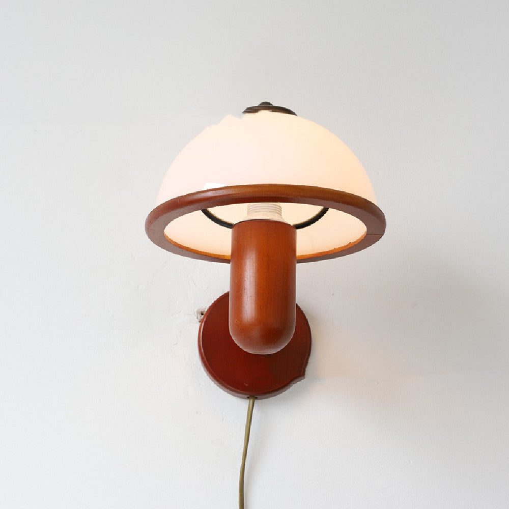 Luce da Parete Giapponese in Legno Massello - Eleganza senza Tempo