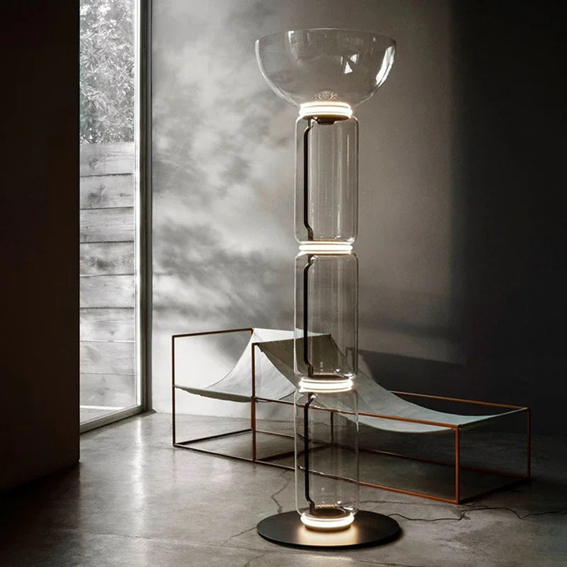 Lampada da Terra in Vetro di Design Italiano – Eleganza senza Tempo per la Tua Casa