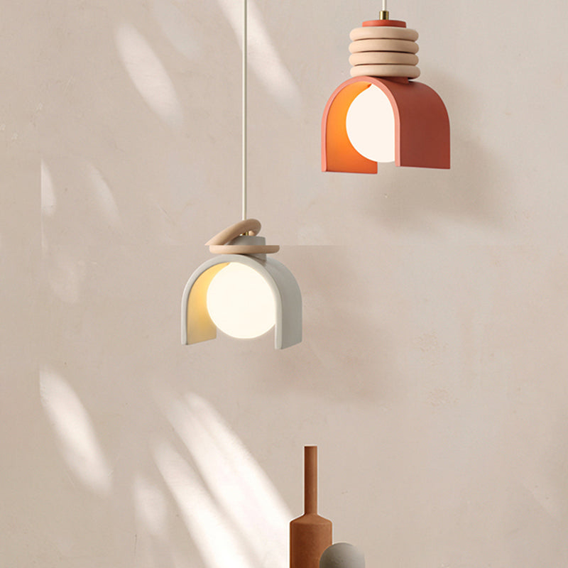 Lampada a Sospensione LED in Resina – Design Creativo e Illuminazione Regolabile