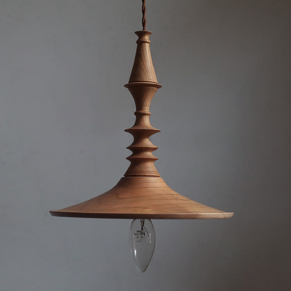 Lampada a Sospensione in Legno – Design Nordico e Illuminazione Naturale