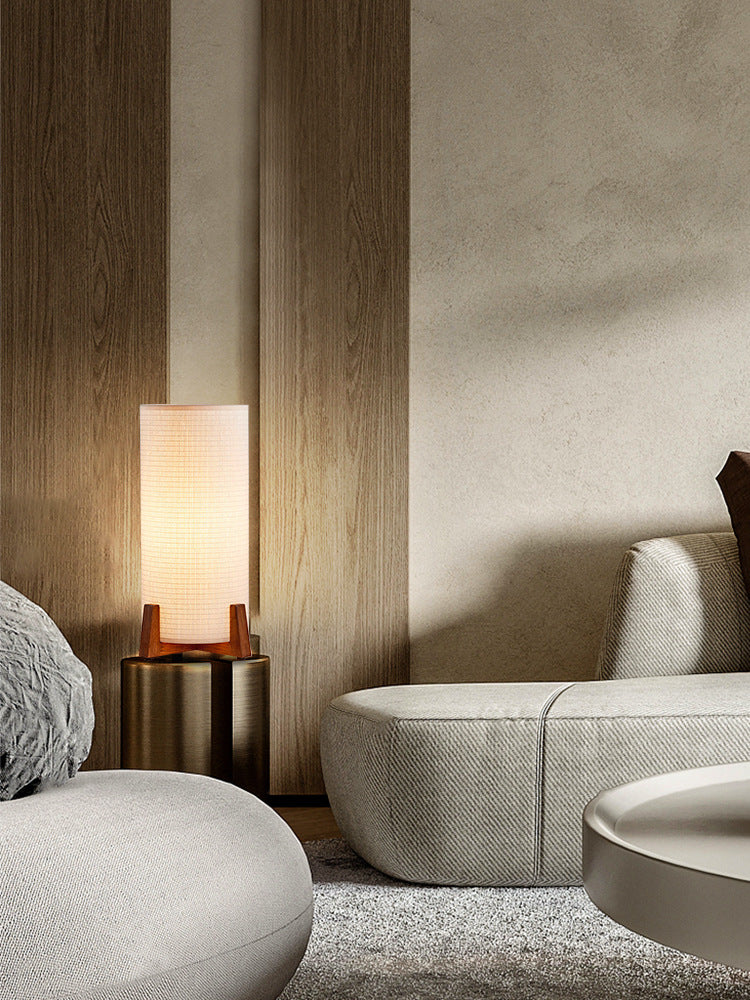 Lampada da Terra Nordica in Tessuto - Eleganza e Funzionalità per Ogni Ambiente