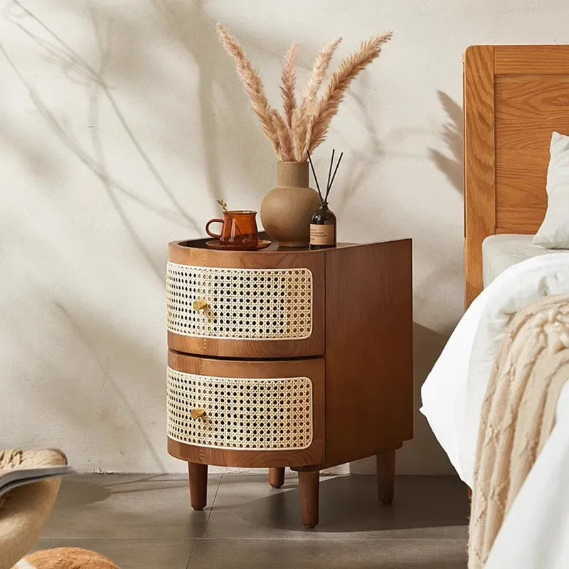 Armadietto in Stile Giapponese in Rattan e Legno Massello: Eleganza Naturale per la Tua Casa