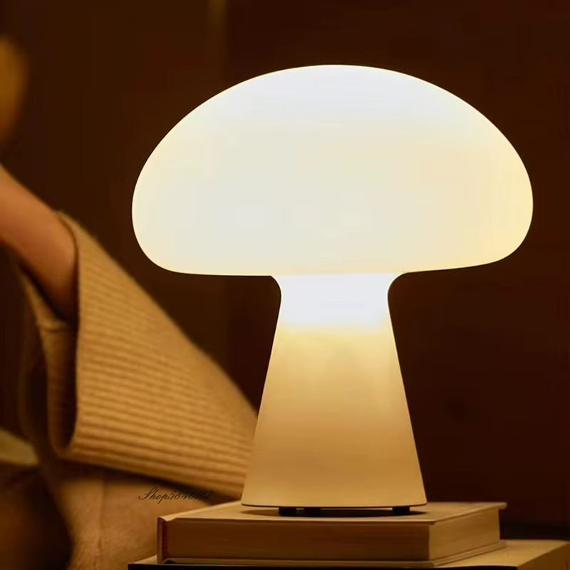 Lampada a Forma di Fungo - Eleganza e Atmosfera per Ogni Stanza