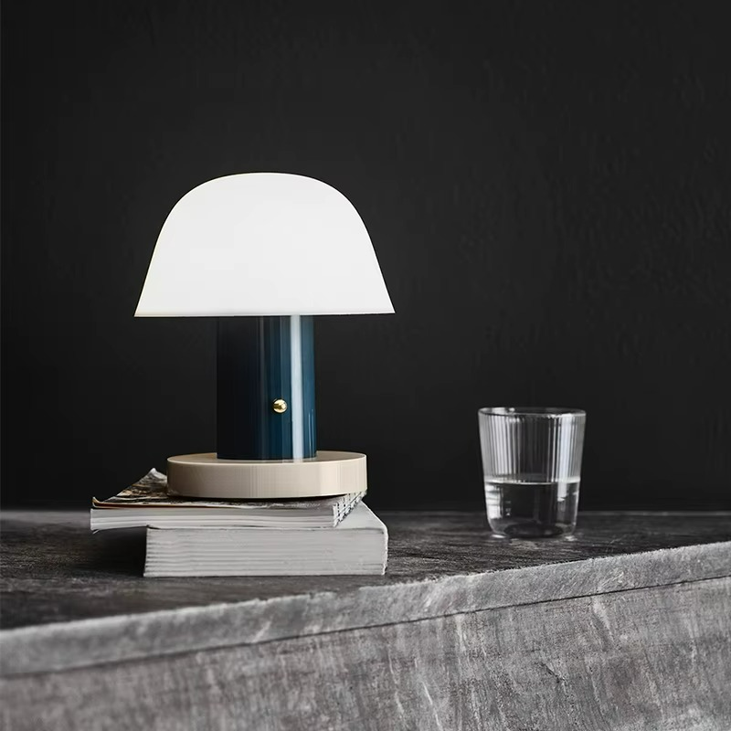 Lampada da Tavolo a Fungo LED - Eleganza e Atmosfera per Ogni Ambiente