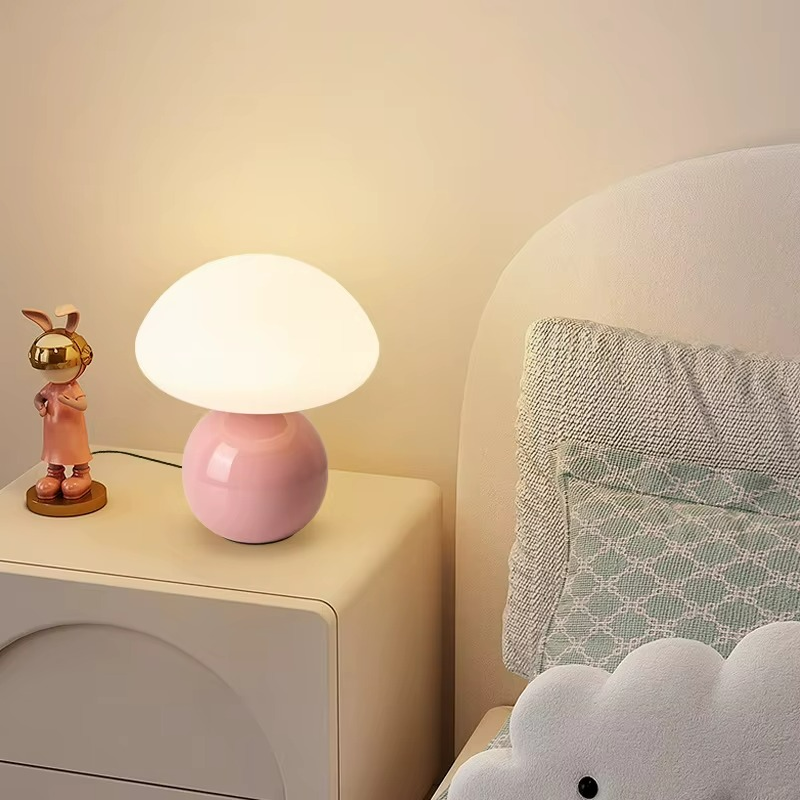 Lampada da Tavolo a Fungo - Stile Moderno e Calore Accogliente