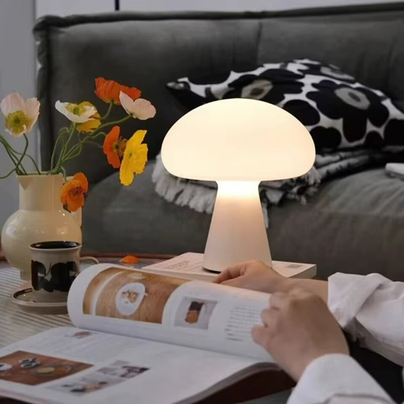 Lampada a Forma di Fungo - Eleganza e Atmosfera per Ogni Stanza