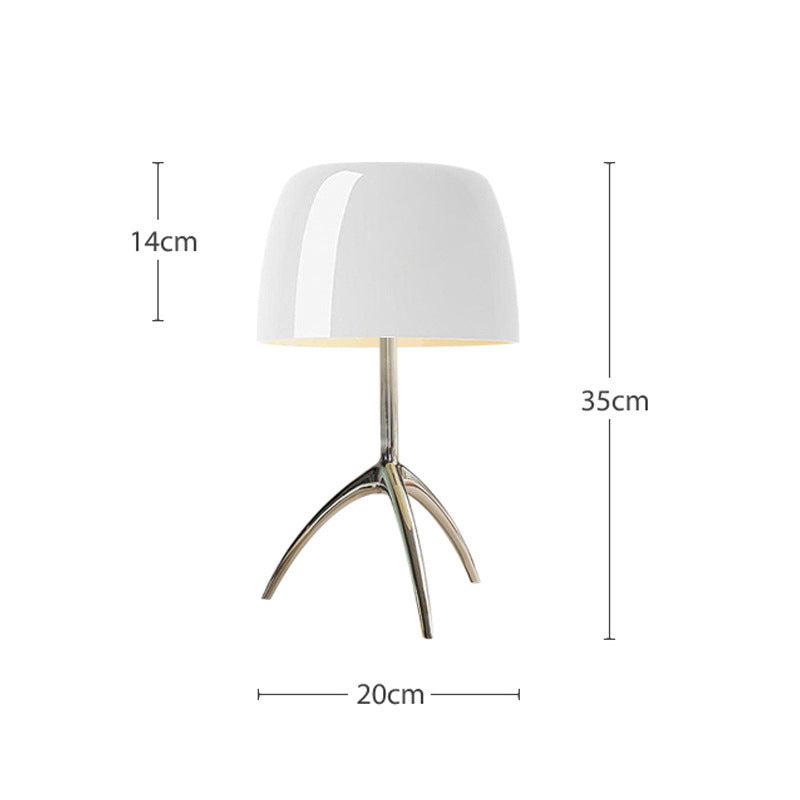 Eleganza Artistica con Lampada da Tavolo Bauhaus